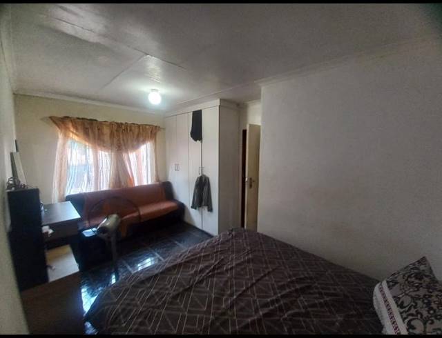 3 BEDROOM HOUSE FOR SALE IN PHILIP NEL PARK